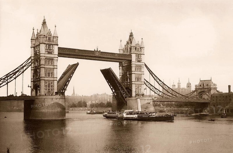 Tower Bridge, London, UK, ca 1920