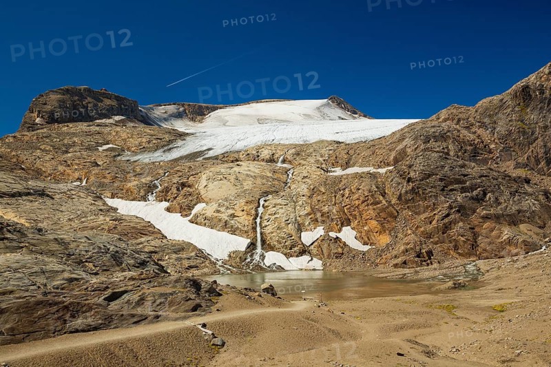 View from the Panoramatrail at the Kaiser Franz-Josef Höhe on the Grossglockner High Alpine Road to the Pasterze glacier