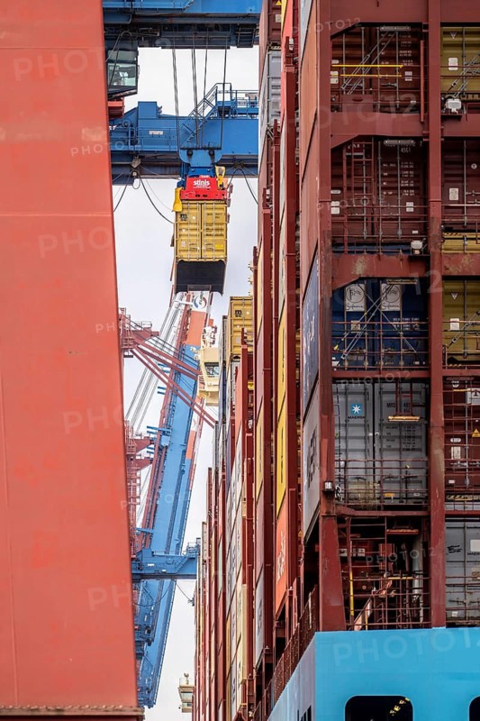 Unloading of the Magleby Maersk container freighter at EUROGATE Container Terminal, Waltershofer Hafen, one of the largest container ships in the world, capacity of 18, 270 TEU, Triple E class, Hamburg, Germany