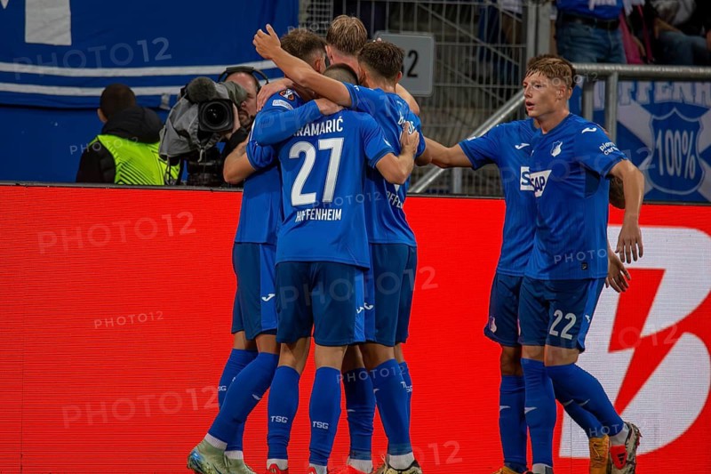 Football UEFA Europa League, 2024/25 season, matchday 2: TSG Hoffenheim v Dynamo Kiev. Picture: Great jubilation after the 1:0 by Adam Hlozek