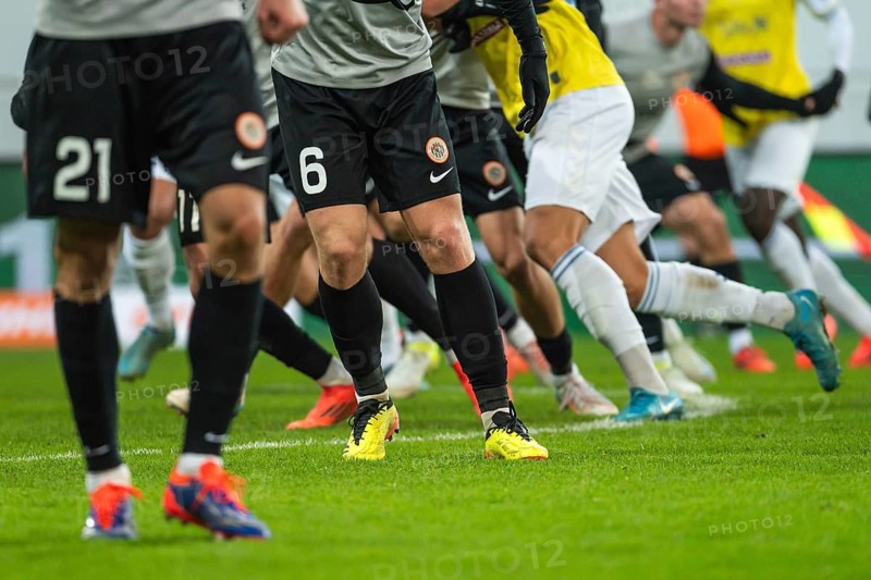 LUBIN, POLAND - NOVEMBER 22, 2024: Football match Polish PKO Ekstraklasa between KGHM Zaglebie Lubin vs Motor Lublin. Player's legs during set pieces