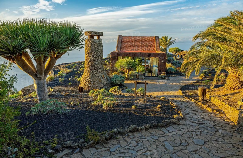 Restaurant on the caldera rim of El Hierro