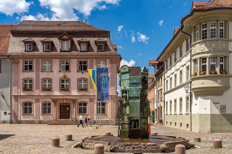 Minster Fountain and the Old Villingen Town Hall on Münsterplatz in Villingen-Schwenningen, Black Forest, Baden-Württemberg, Germany