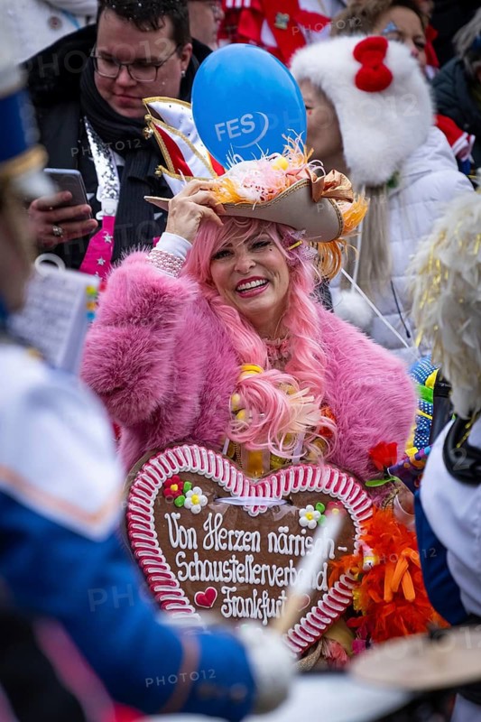 The Frankfurt carnival parade, hosted by Sonya Kraus for Hessischer Rundfunk (hr), will take place on 15 February 2026 on the Römerberg in Frankfurt am Main, Römerberg, Frankfurt am Main, Hesse, Germany