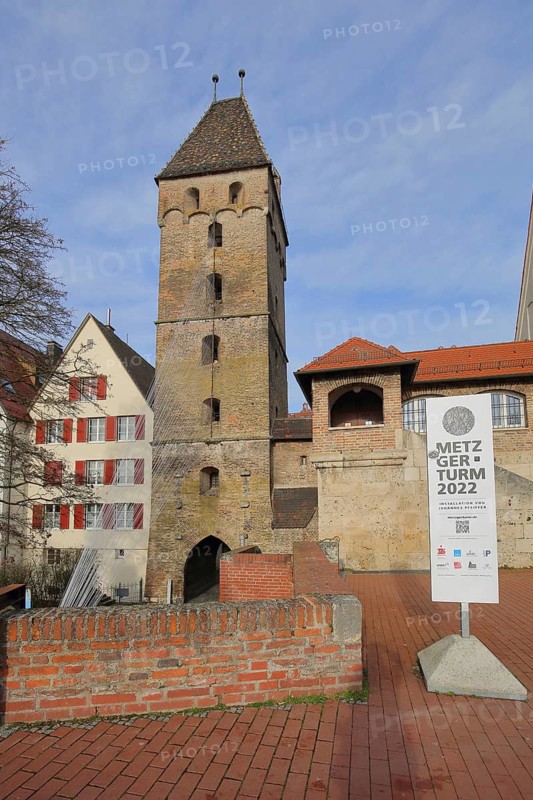 Medieval butcher tower built in 1340 and historic city fortification, city gate, Ulm, Baden-Württemberg, Germany
