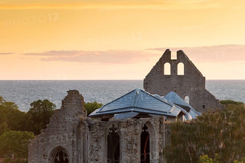 Gothic church ruins, Hanseatic city of Visby, UNESCO World Heritage Site, Gotland Island, Baltic Sea, Sweden