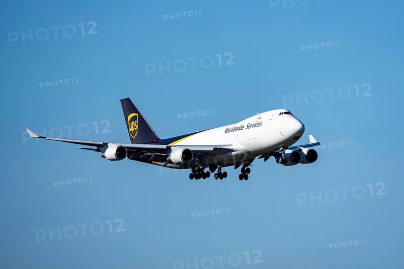 UPS cargo plane, Boeing 747-8F, jumbo jet, landing at Cologne-Bonn Airport, CGN, North Rhine-Westphalia, Germany