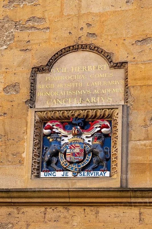 Coat of arms, Bodleian Library, courtyard, Old Schools Quadrangle, Oxford, England, Great Britain