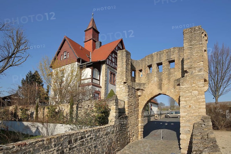 Historic Uffhubtor built 15th century and former power plant, power plant, city gate, Ober-Ingelheim, Ingelheim, Rhine-Hesse region, Rhineland-Palatinate, Germany