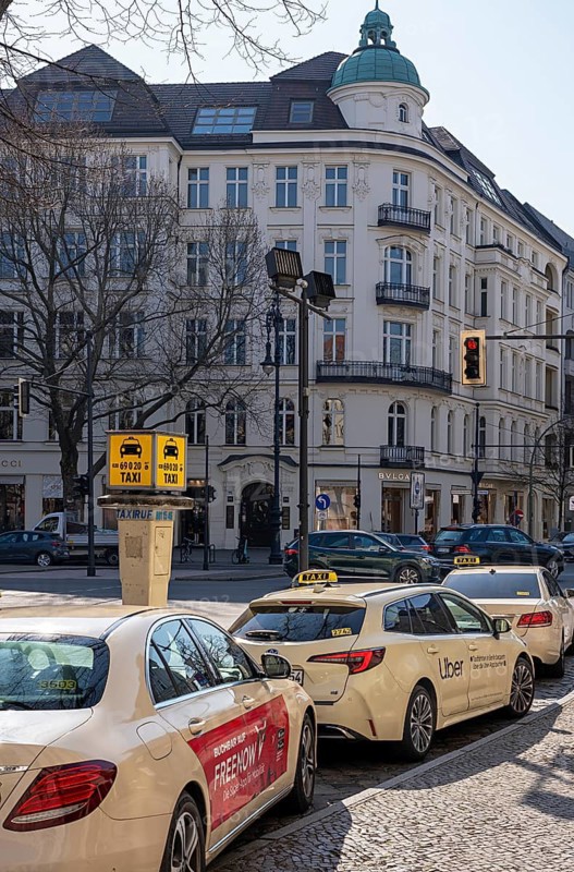 Taxi stop with yellow call post at Schlüterstraße and Kurfüstendamm intersection, Berlin, Germany