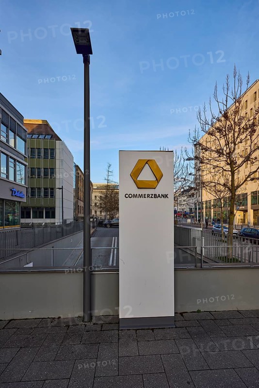 Commerzbank, stele with logo, lantern, modern architecture, blue sky, cloudless, Faktoreistrasse, Saarbrücken, state capital, regional association Saarbrücken, Saarland, Germany