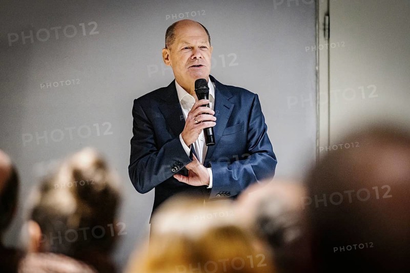 Olaf Scholz (SPD), Federal Chancellor, recorded during a public discussion in Stahnsdorf, 07/02/2024