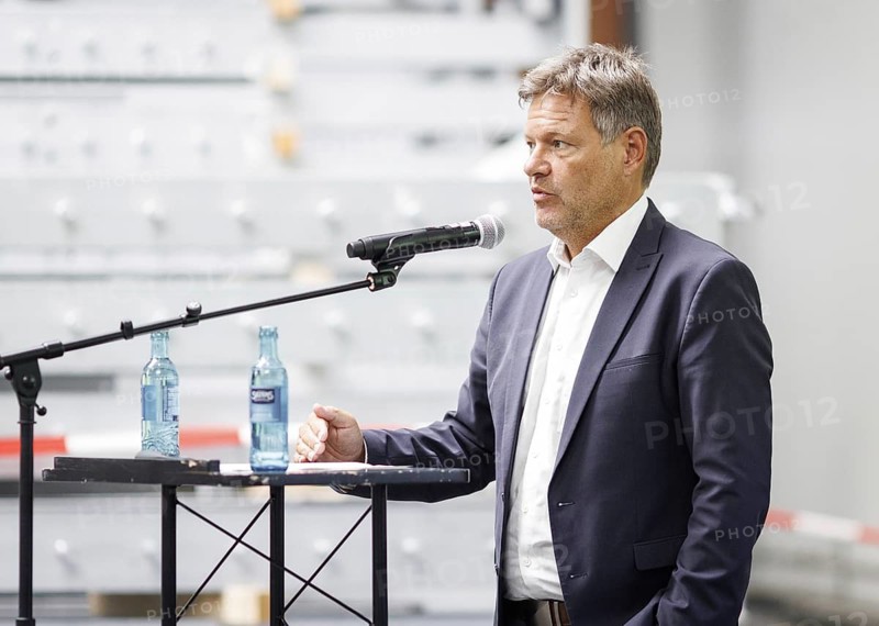 Robert Habeck, Federal Minister for Economic Affairs and Climate Protection and Vice Chancellor, visits the Coatinc Company, Germany's oldest family business, in Kreuztal, 22/08/2024