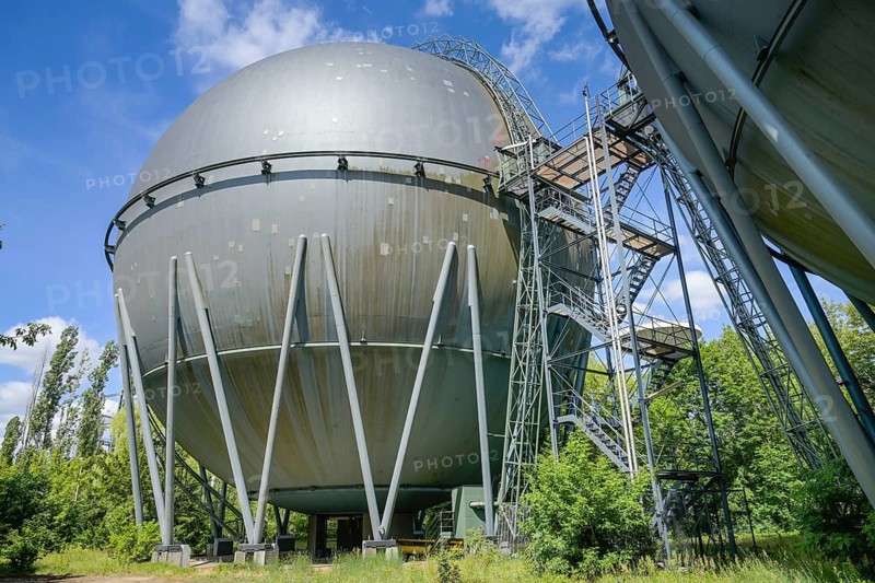 Spherical gas tank, Marienpark, Lankwitzer Straße, Mariendorf, Tempelhof-Schöneberg, Berlin, Germany