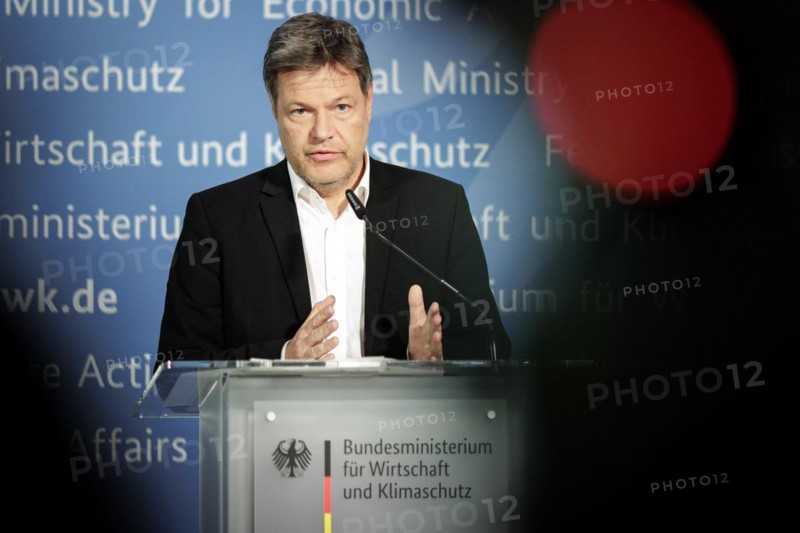 Robert Habeck, Federal Minister for Economic Affairs and Climate Protection and Vice Chancellor, in a press statement following the joint meeting with the security and defence industry. Berlin, 27.03.2024
