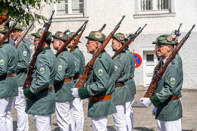 Rifle festival in Bad Fredeburg, in the Sauerland region, marching of the rifle companies in the town, parade, St George's Rifle Brotherhood, 3-day rifle festival, for 193 years, customs in the Hochsauerland district, North Rhine-Westphalia, Germany