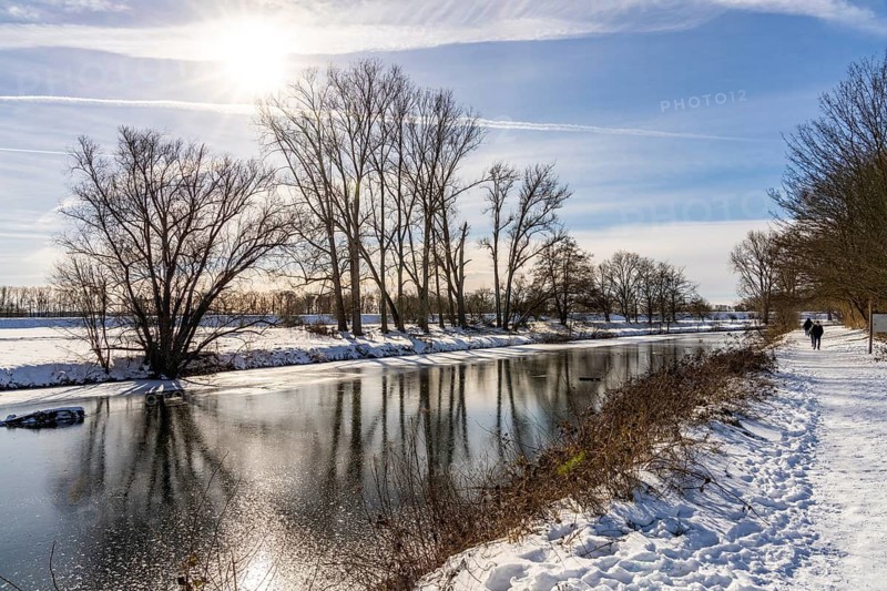 Winter on the frozen Ruhr in Fröndenberg, North Rhine-Westphalia, Germany