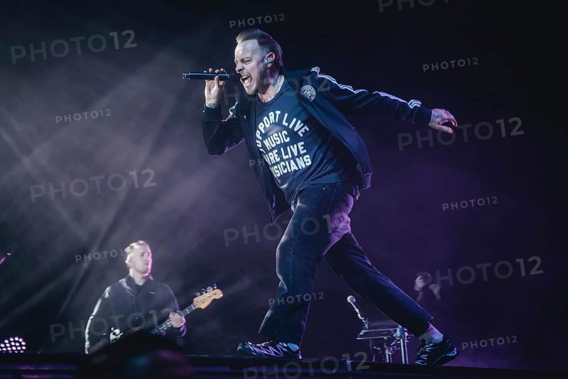 Singer Samuel David Carter from Architects live on European Tour 2026 in the Berlin Velodrome on 22.01.2026