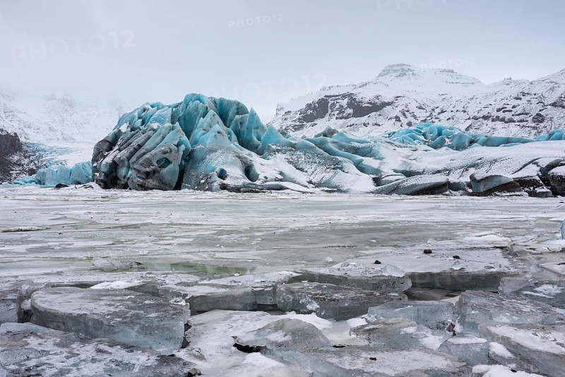Glacier lagoon, frozen glacial lake, glacier ice, mountain, snow, winter, Svinafellsjökull, Breiðamerkurjökull, Vatnajökull, Iceland, Scandinavia