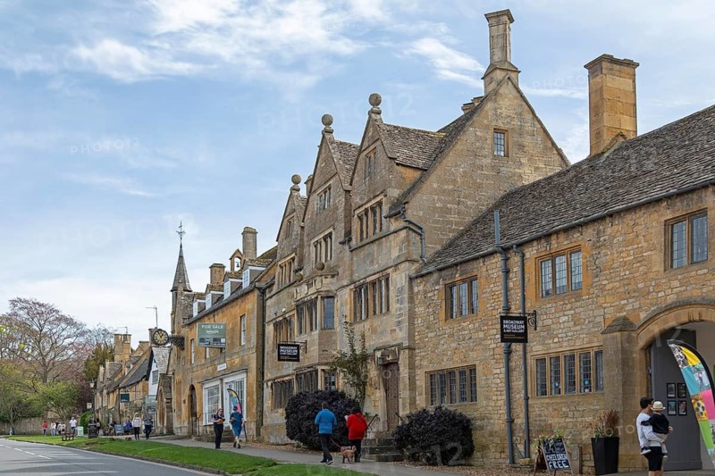 Honey-coloured houses, Museum, High Street, Broadway, Worcestershire, The Cotswolds, England, Great Britain