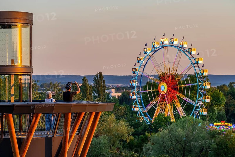 View of the lift opened in 2025 between the banks of the Main and Johannisburg Castle to a Ferris wheel at the Volksfest, Aschaffenburg, Lower Franconia, Bavaria, Germany