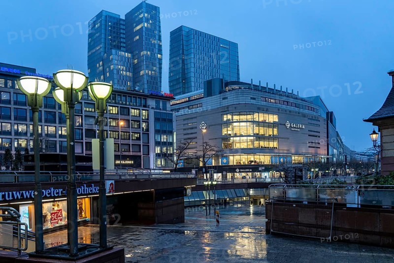 Galeria department stores' at the Hauptwache, on Große Eschenheimer Straße and pedestrian zone Zeil, Frankfurt am Main, Hesse, Germany