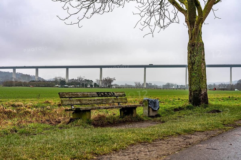 The Mintarder Ruhr Valley Bridge, A52 motorway bridge between Essen and Düsseldorf, longest steel road bridge in Germany, completed in 1966, 1830 meters long, 18 hollow pillars, highest point above ground is 65 meters, is used daily by more than 80, 000 vehicles, is considered dilapidated and is to be replaced, the bridge spans the Ruhr Valley between Essen-Kettwig and Mülheim an der Ruhr, Germany