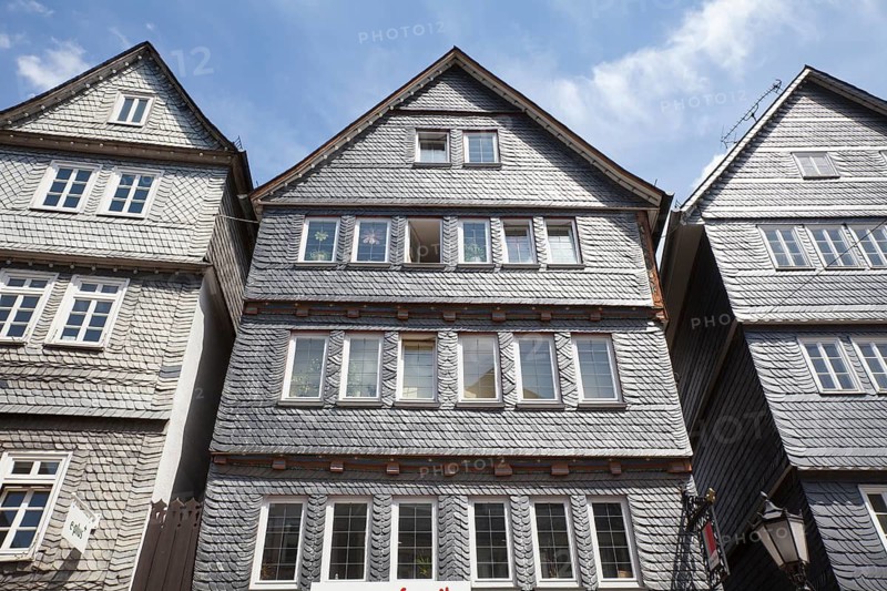 Slate houses in historic centre of Herborn, Hesse, Germany, Europe, Schieferhäuser in der Altstadt von Herborn, Hessen, Deutschland, Europa