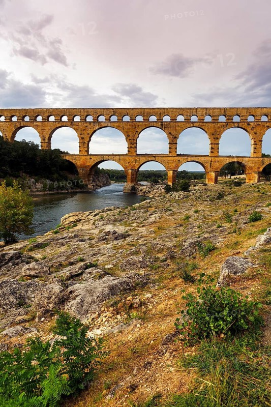Pont du Gard, Roman aqueduct over the River Gardon, Languedoc-Roussillon, Southern France, France
