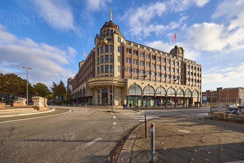 Störtebeker House in the architectural style of neo-historicism by the Tipke team of architects, roundabout between the streets Borstelmannsweg and Süderstraße, Free and Hanseatic City of Hamburg, Hanseatic city, independent city, federal state of Hamburg, Germany