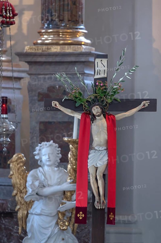 Christ's cross with red scarf during the Passion of Christ, Wilten Basilica, Rococo 1751 to 1756, Pastorstr. 2, Innsbruck, Austria