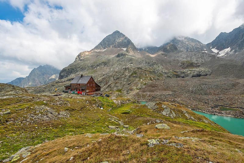 Adolf Noßberger Hütte in Grandental, large Gradensee lake, Schober group with Petzeck and Kruckelkopf, Hohe Tauern National Park, Putschall, Spittal an der Drau, Carinthia