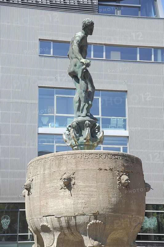 Ludo Mayer Fountain with figure and sculpture, Main, Offenbach, Hesse, Germany