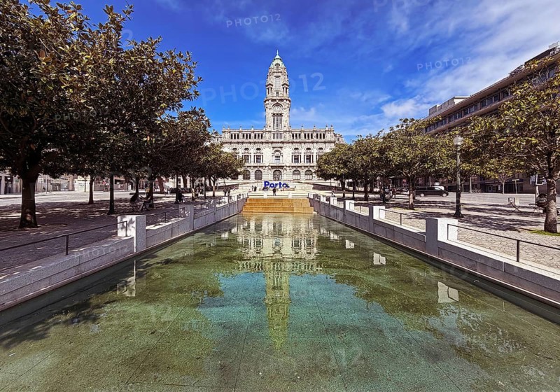 Câmara Municipal do Porto, Porto City Hall at the end of Avenida dos Aliados with reflection in the water, old town, Portugal