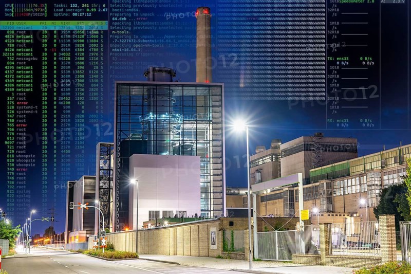 Symbolic image Critical infrastructure, Blackout risk, Cyberterrorism, The Lausward natural gas power plant, the most efficient gas and steam turbine power plant in the world, generates electricity and district heating, Block Fortuna, in the harbour of Düsseldorf, North Rhine-Westphalia, Germany