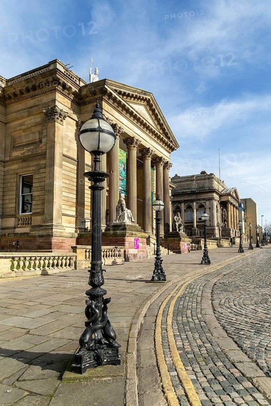 Neoclassical architecture of the Walker art gallery building, city centre of Liverpool, England, UK opened 1877
