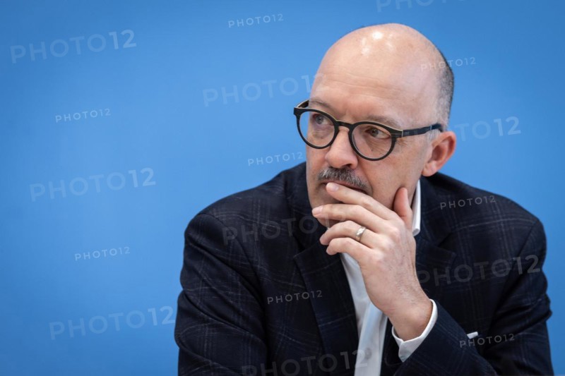Prof. Dr Timo Wollmershaeuser, ifo Institute 'Äì Leibniz Institute for Economic Research at the University of Munich e. V., at a federal press conference on the joint diagnosis of the economic research institutes in Berlin, 27 March 2024