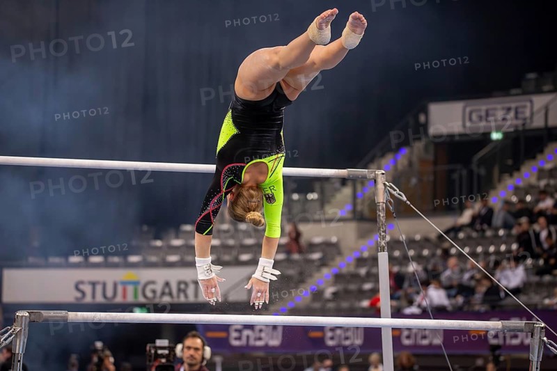 EnBW DTB-Pokal Stuttgart 2025, Mixed Cup***Karina Schönmaier warming up on the uneven bars