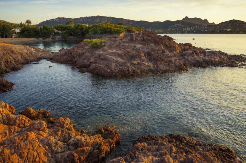 Cap du Dramont, sunrise, Massif de l'Esterel, Esterel Mountains, Département Var, Région Provence-Alpes-Côte d'Azur, France