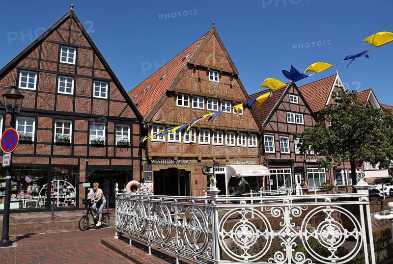 Europe, Germany, Hamburg Metropolitan Region, Lower Saxony, Stade District, Buxtehude, Old Town, View to Westfleth, Half-timbered houses, Federal Republic of Germany