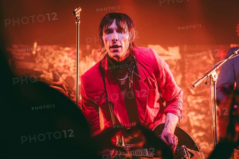 Sebastian Danzig, guitarist of Palaye Royale live on Death Or Glory EU/UK Tour 2024 at Astra Kulturhaus Berlin on 09.12.2024