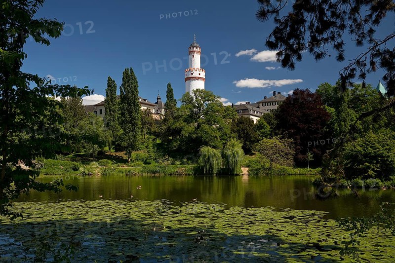 Bad Homburg vor der Höhe Castle with the White Tower, Hesse, Germany