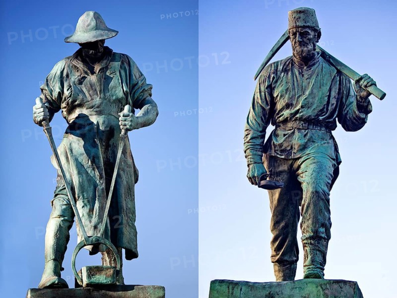 Sculptures Frieder and Henner, metallurgist and miner in cast bronze by Friedrich Reusch, Siegen, North Rhine-Westphalia, Germany