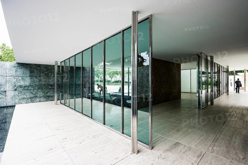 Barcelona Pavilion, reconstructed German pavilion for the 1929 World Exhibition, architect Ludwig Mies van der Rohe, Barcelona, Catalonia, Spain
