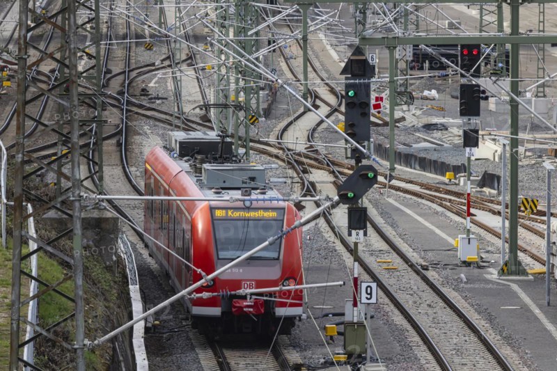 New Untertürkheim railway sidings. The track network is being reorganised as part of Stuttgart 21. Among other things, 33 sidings for trains are being built. Tracks, signalling systems, critical infrastructure. Stuttgart, Baden-Württemberg, Germany