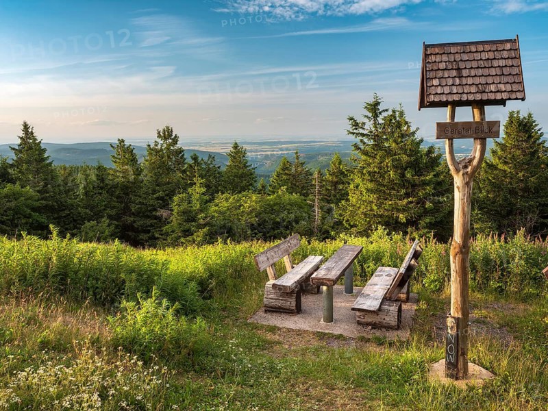 View from Schneekopf in the Thuringian Forest, Geratalblick signpost and table with benches for hikers, Gehlberg, Thuringia, Germany