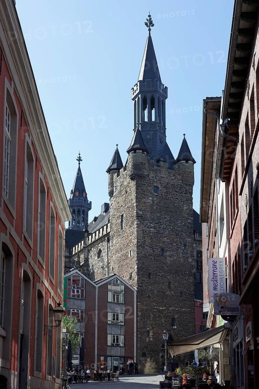 Altstadtgasse with view of Granus Tower, Aachen Town Hall, Aachen, North Rhine-Westphalia, Germany