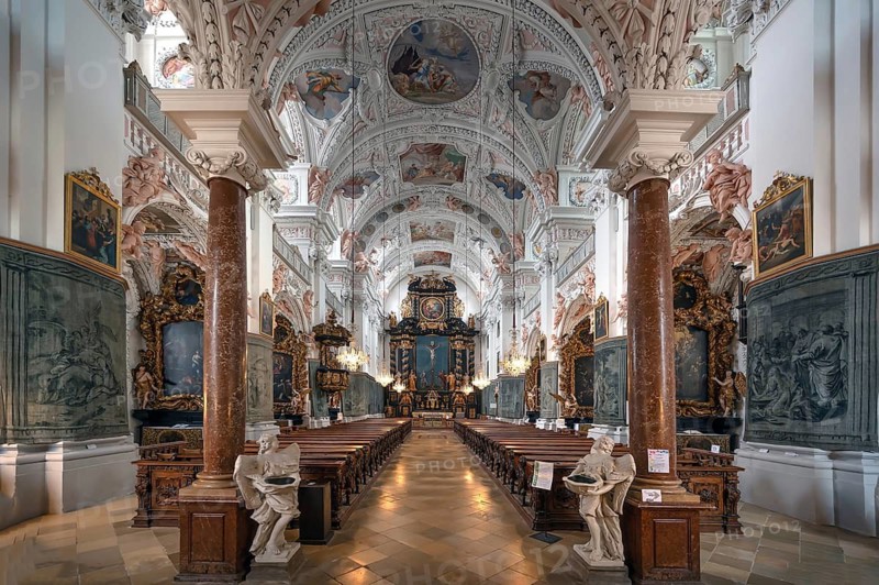Interior of the parish church of the Assumption of Mary, on the left and right are fasting hangings on canvas painted on both sides in 1777 by Kremser Schmidt, the church is Baroque architecture of the 17th century, Garsten, Upper Austria