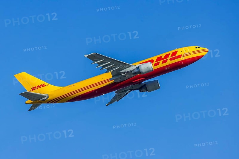 Aircraft taking off at Fraport Airport in Frankfurt. FRA, EDDF. Aircraft registration: D-AZMM, DHL Aviation, Airbus A300B4-622R (F) . Frankfurt a. M, Hesse, Germany