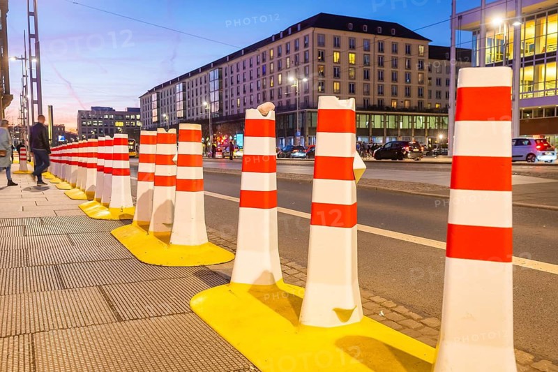 Winter festival on the Altmarkt, bollards and crossing barriers have unfortunately become necessary after the recent attacks with vehicles in Germany, Dresden, Saxony, Germany
